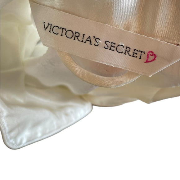 Victoria’s Secret Y2K Silky Satin Romantic Cottagecore Floral Fleece Lined Shirt - Picture 6 of 7